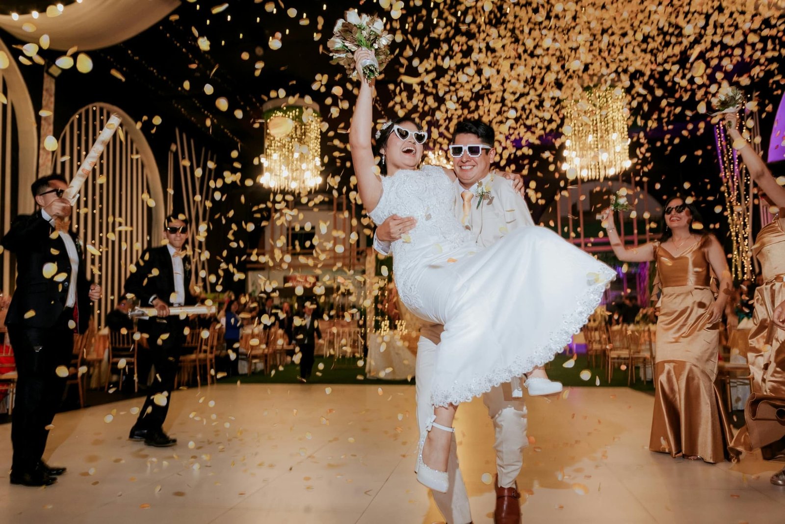10 Powerful Happy Wedding DJ Checks