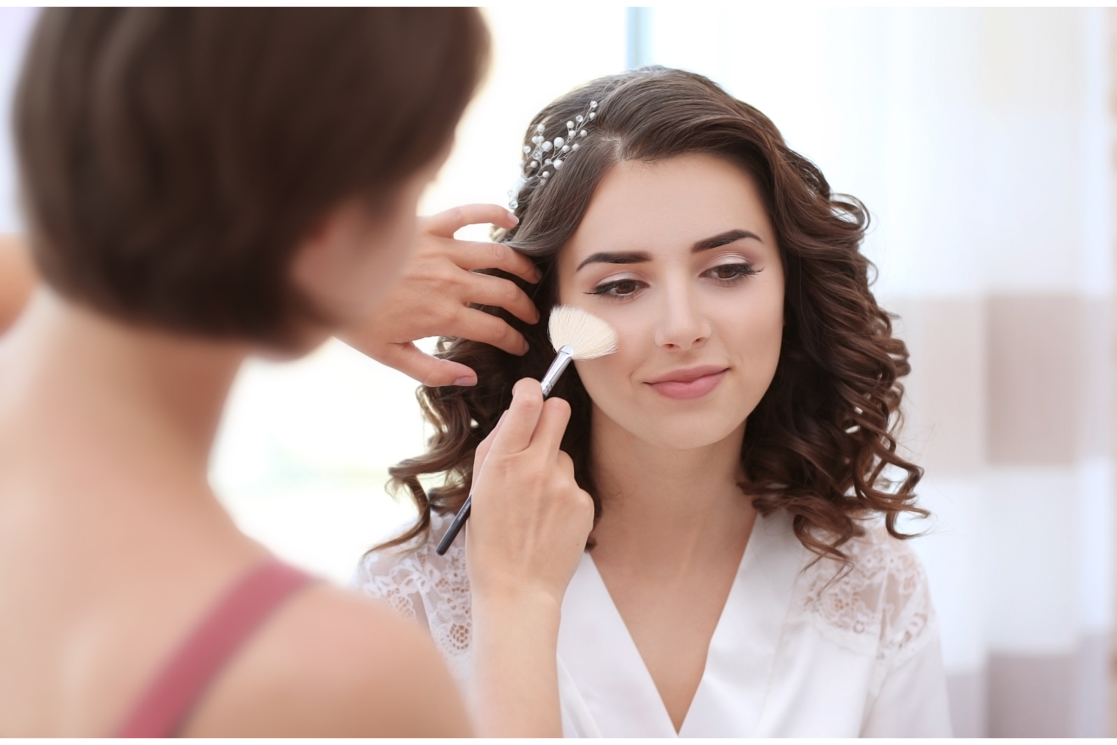 6 Best Bridal Makeup Artists in Delhi – Honest Guide