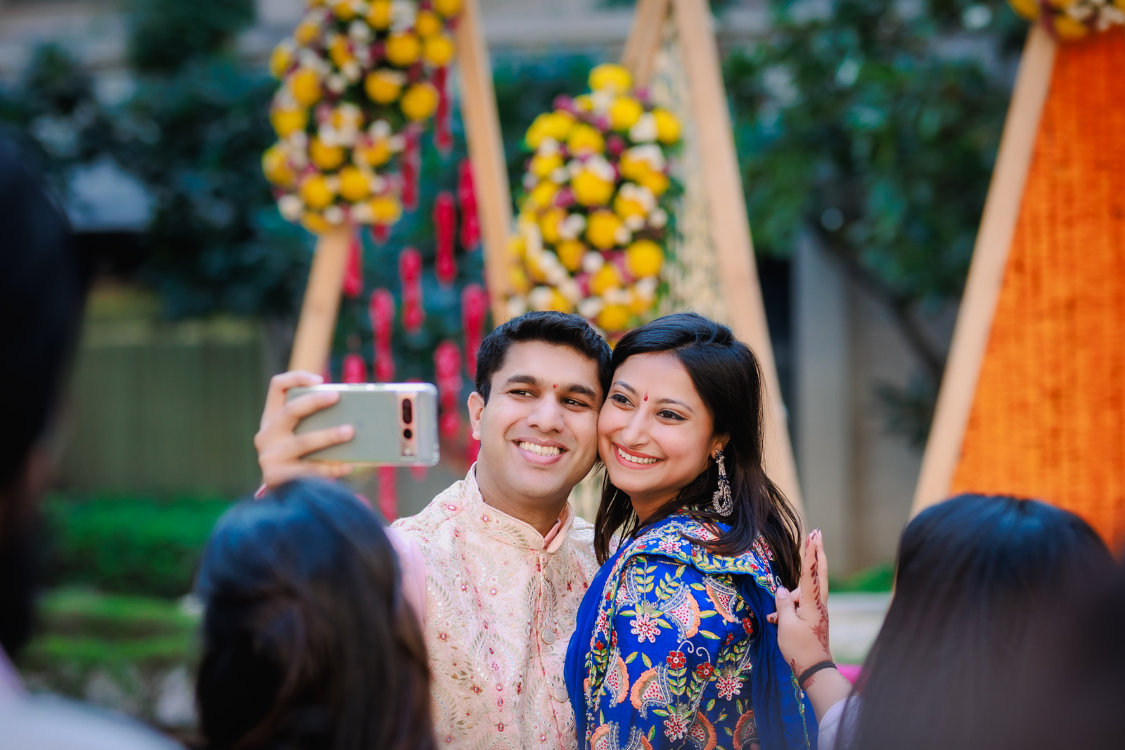 Best 9 Reasons to Hire a Wedding Content Creator