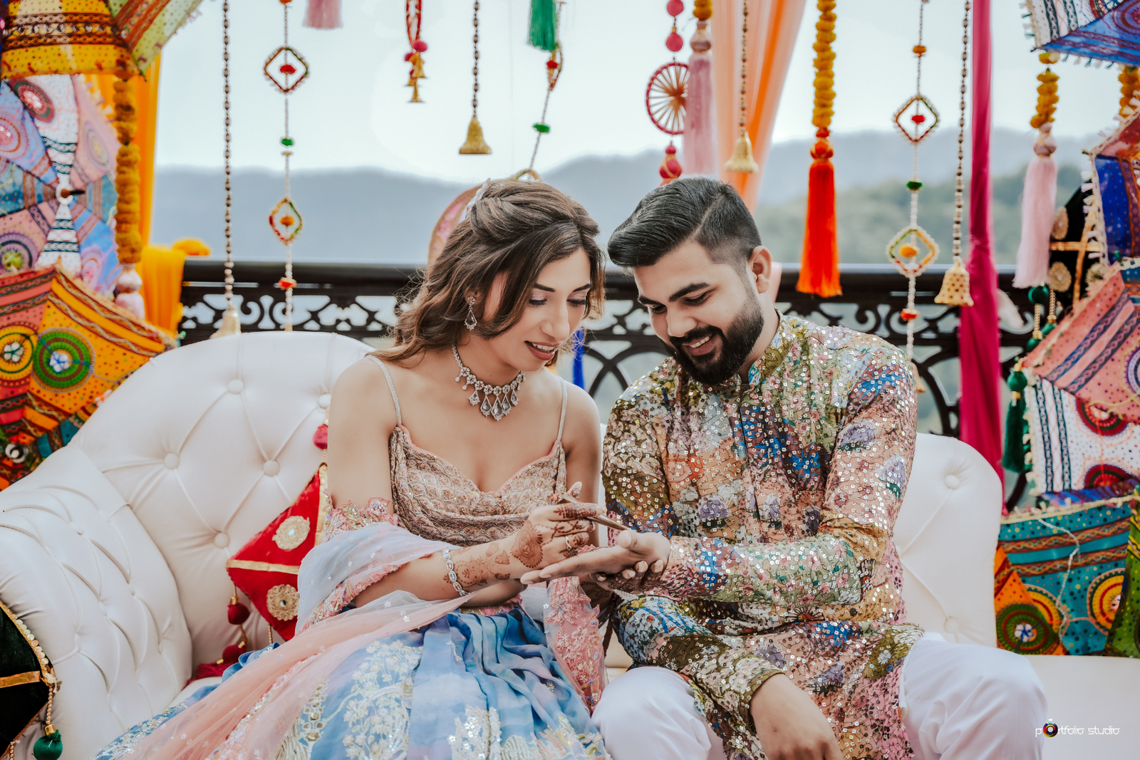 Best 25 Matching Bride Groom Outfits Ideas